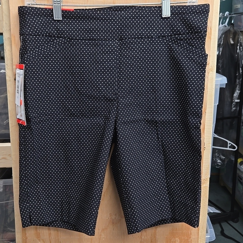Hilary Radley Size 8 Black Polka Dot Pull On Tummy Control Bermuda Shorts